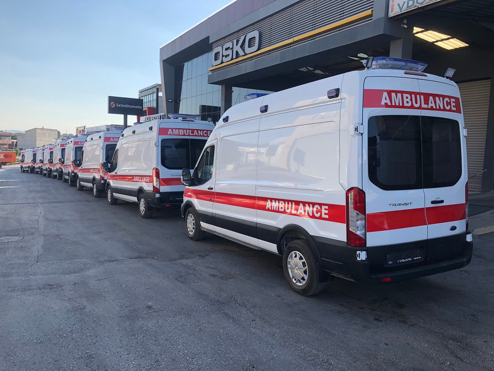SIRBİSTAN 15 ADET AMBULANS